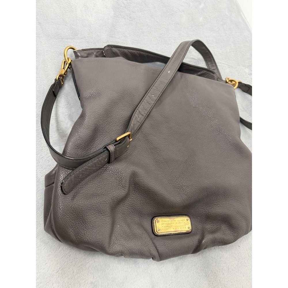 Marc by Marc Jacobs Hobo Q Hillier Gray Pebbled Leather Satchel Crossbody Purse - Picture 1 of 12